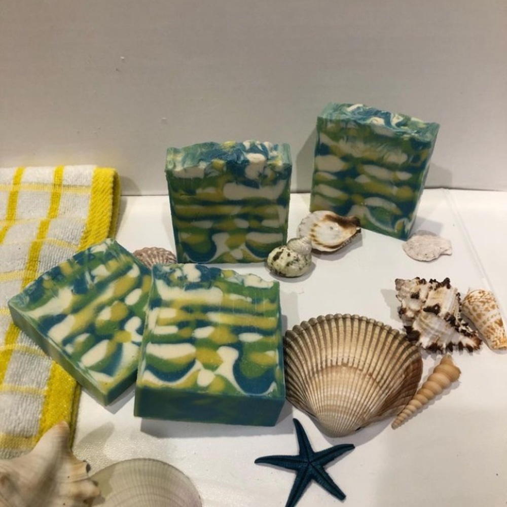 2 for $15 🧼 Handmade SOAP (new, various fragrances) 💐🍁